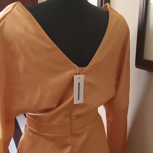 Dress - Picture 9 of 10